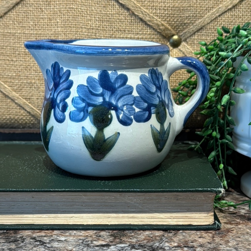 Louisville Stoneware creamer